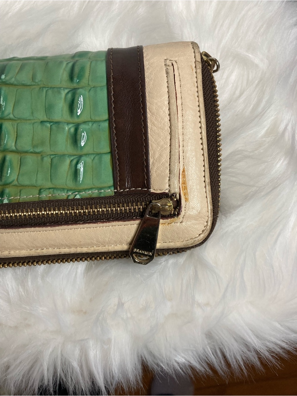 Brahmin Green Croc-Accent Zip Wallet - Cream & Brown GUC - Picture 8 of 9
